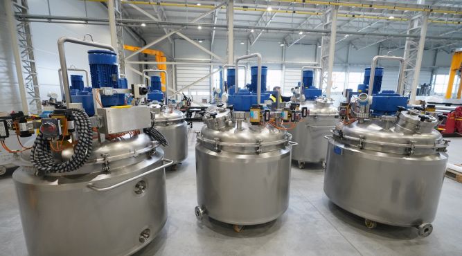 Dostawa zbiorników do produkcji żelu akumulatorowego
